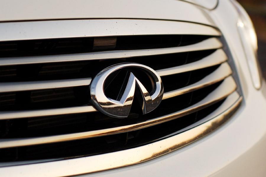  Infiniti G37x S Sedan 2009 года  (фото 42 из 44)